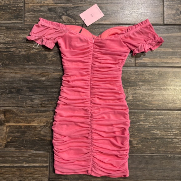 NWT! Hello Molly Off the Shoulder Hot Pink Mini Dress - Picture 4 of 5